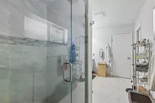 19805 NE 22nd Ave, Miami, FL 33180 - Photo 28