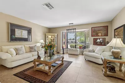 19805 NE 22nd Ave, Miami, FL 33180 - Photo 20