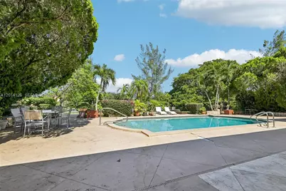 19805 NE 22nd Ave, Miami, FL 33180 - Photo 50
