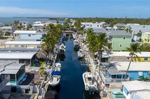 205 Humpty Dumpty Dr, Key Largo, FL 33037 - Photo 32