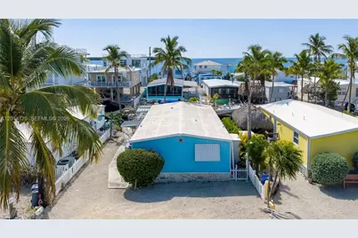 205 Humpty Dumpty Dr, Key Largo, FL 33037 - Photo 2