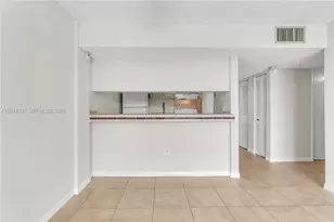 8002 SW 149th Ave, Miami, FL 33193 - Photo 18