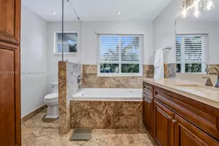 1080 NW 192nd Ave, Pembroke Pines, FL 33029 - Photo 22