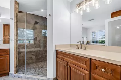 1080 NW 192nd Ave, Pembroke Pines, FL 33029 - Photo 24