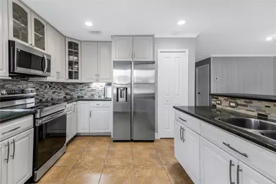 1080 NW 192nd Ave, Pembroke Pines, FL 33029 - Photo 14