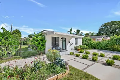 595 NW 101st St, Miami, FL 33150 - Photo 2