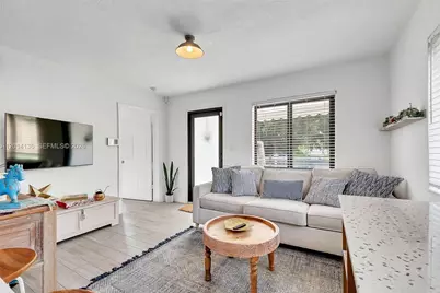 595 NW 101st St, Miami, FL 33150 - Photo 4