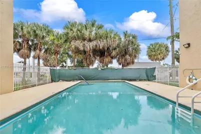 2400 NW 16th St Rd, Miami, FL 33125 - Photo 24