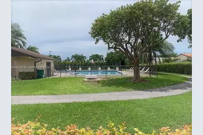 7168 SW 103 Ct. Cir., Unincorporated Dade County, FL 33173 - Photo 22