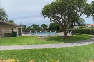 7168 SW 103 Ct Circle, Unincorporated Dade County, FL 33173 - Photo 22