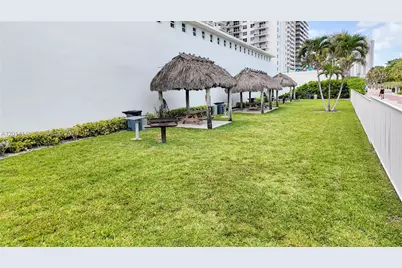 5601 Collins Ave #711, Miami Beach, FL 33140 - Photo 38