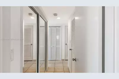 5601 Collins Ave #711, Miami Beach, FL 33140 - Photo 10