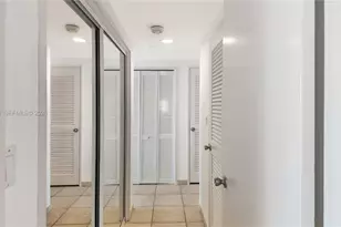 5601 Collins Ave, Miami Beach, FL 33140 - Photo 10