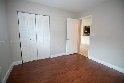 9491 S Palm Cir S #101, Pembroke Pines, FL 33025 - Photo 12