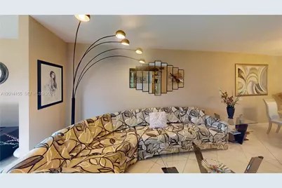 9541 Sunrise Lakes Blvd #204, Sunrise, FL 33322 - Photo 12