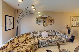 9541 Sunrise Lakes Blvd, Sunrise, FL 33322 - Photo 12