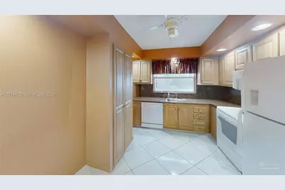 9541 Sunrise Lakes Blvd #204, Sunrise, FL 33322 - Photo 58