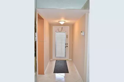9541 Sunrise Lakes Blvd #204, Sunrise, FL 33322 - Photo 32