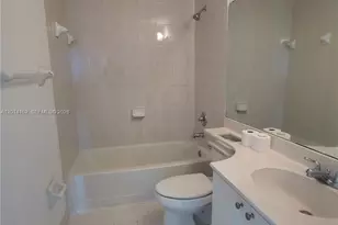 17350 NW 67th Ave, Hialeah, FL 33015 - Photo 14