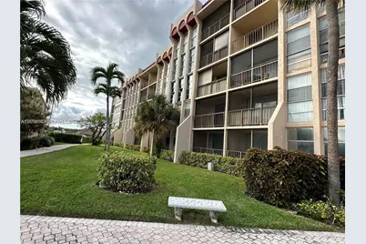 2001 Atlantic Shores Blvd #104, Hallandale Beach, FL 33009 - Photo 1
