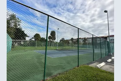 2001 Atlantic Shores Blvd #104, Hallandale Beach, FL 33009 - Photo 10
