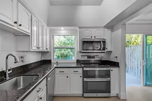 232 Seaview Dr, Key Biscayne, FL 33149 - Photo 10