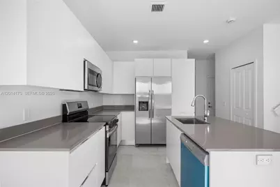 19102 SW 345th Ter #19102, Homestead, FL 33034 - Photo 2