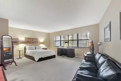 1800 S Ocean Blvd #210, Lauderdale by the Sea, FL 33062 - Photo 16