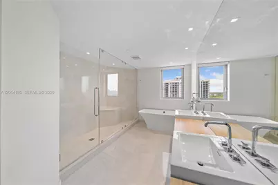 17111 Biscayne Blvd #2107, North Miami Beach, FL 33160 - Photo 16
