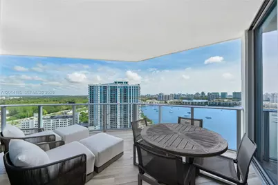 17111 Biscayne Blvd #2107, North Miami Beach, FL 33160 - Photo 2