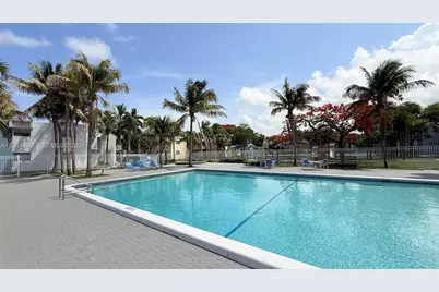 415 Executive Center Dr #203, West Palm Beach, FL 33401 - Photo 26
