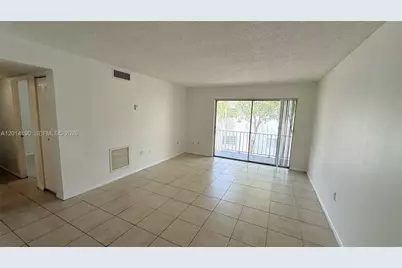 415 Executive Center Dr #203, West Palm Beach, FL 33401 - Photo 2