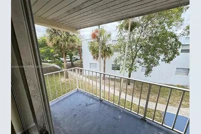 415 Executive Center Dr #203, West Palm Beach, FL 33401 - Photo 10