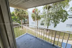 415 Executive Center Dr, West Palm Beach, FL 33401 - Photo 10