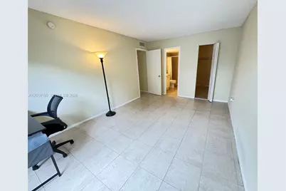 415 Executive Center Dr #203, West Palm Beach, FL 33401 - Photo 18