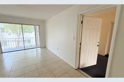 415 Executive Center Dr #203, West Palm Beach, FL 33401 - Photo 1