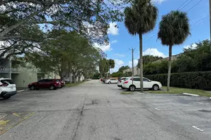 415 Executive Center Dr, West Palm Beach, FL 33401 - Photo 22