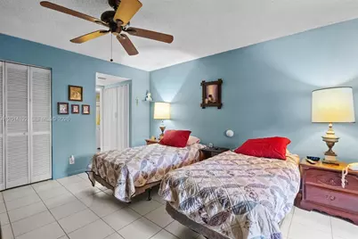 100 Berkley Rd #106, Hollywood, FL 33024 - Photo 22