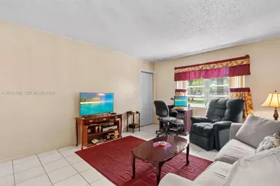 100 Berkley Rd #106, Hollywood, FL 33024 - Photo 18