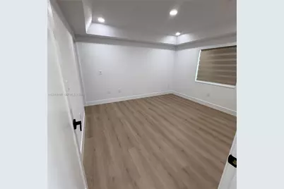 2951 NW 57th St, Miami, FL 33142 - Photo 22