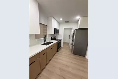 2951 NW 57th St, Miami, FL 33142 - Photo 8