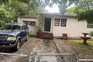 215 NW 117th St, Miami, FL 33168 - Photo 1