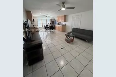114 Lone Pine Drive, Hallandale Beach, FL 33009 - Photo 2
