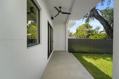 2745 SW 23 Ter, Miami, FL 33145 - Photo 40