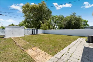 1059 NW 77th St, Miami, FL 33150 - Photo 14