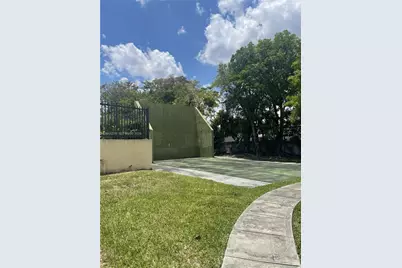 8820 SW 123rd Ct #L-203, Miami, FL 33186 - Photo 16