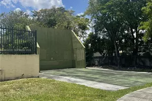 8820 SW 123rd Ct, Miami, FL 33186 - Photo 16
