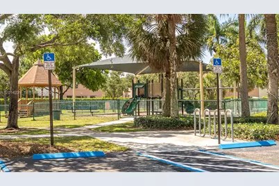 [Address not provided], Pembroke Pines, FL 33028 - Photo 52