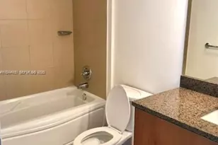 300 S Biscayne Blvd, Miami, FL 33131 - Photo 8