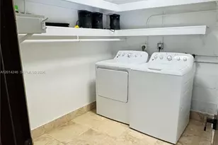 8320 NW 180th St, Hialeah, FL 33015 - Photo 4